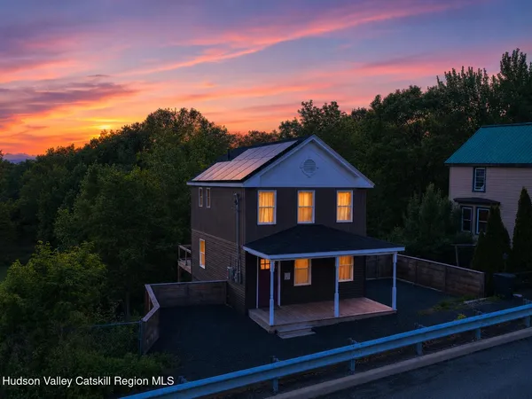 $425,000 | 631 Main Street, Catskill, NY 12414