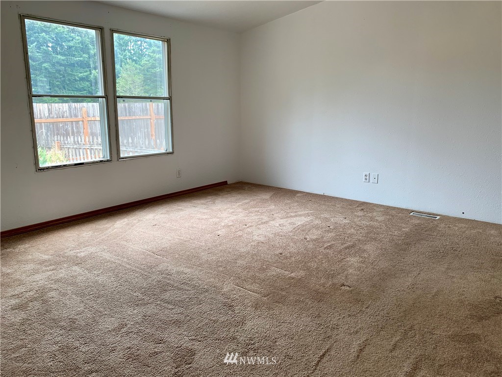 7034 187th Avenue Southwest Rochester, WA 98579 - Photo 8 of 18