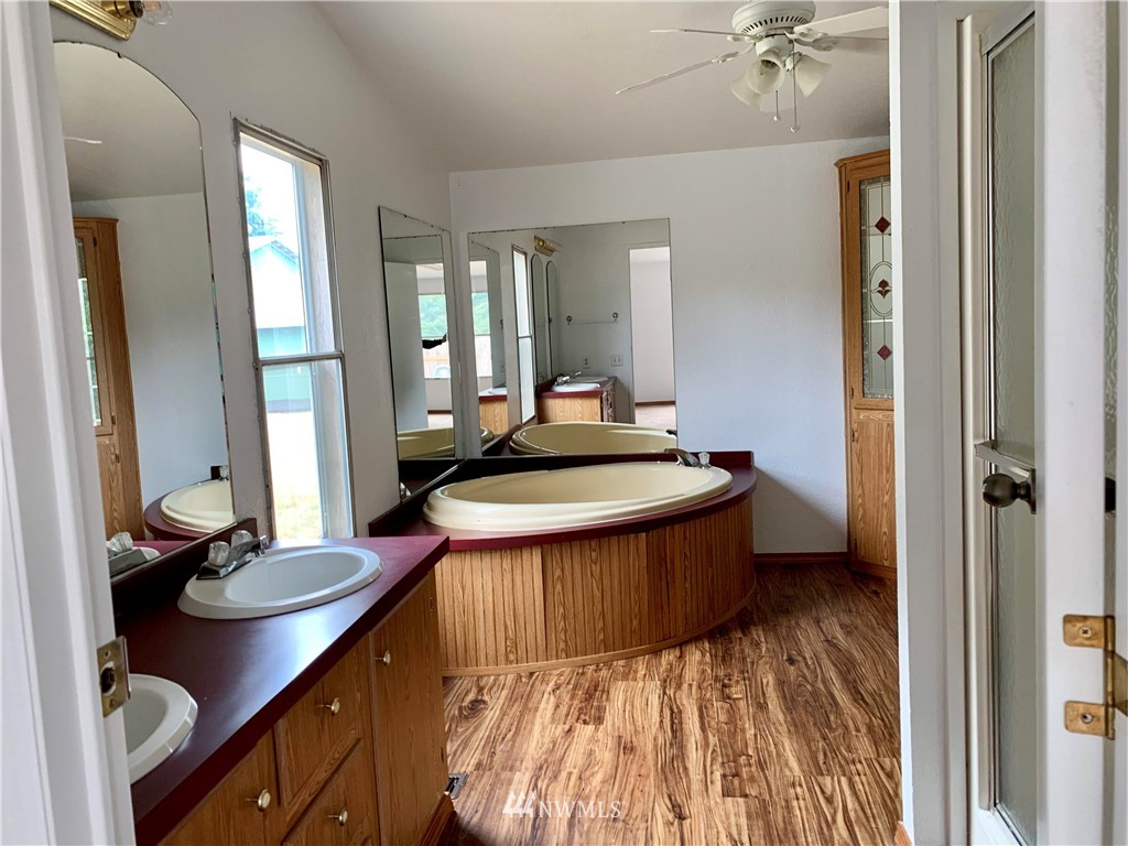 7034 187th Avenue Southwest Rochester, WA 98579 - Photo 9 of 18