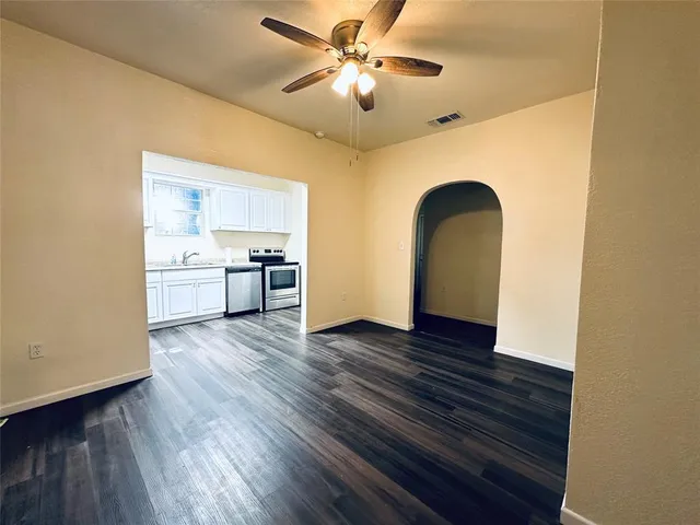 $162,000 | 302 West Armstrong Avenue, Comanche, TX 76442