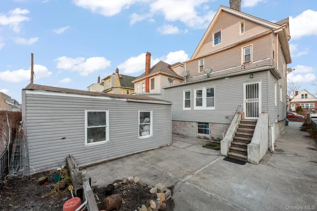 $899,000 | 423 Beach 66th Street | Arverne