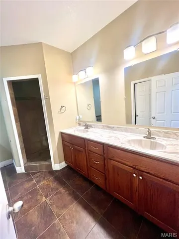 $384,950 | 2184 J Bird Drive, Poplar Bluff, MO 63901