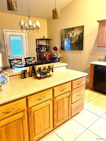 $384,950 | 2184 J Bird Drive, Poplar Bluff, MO 63901