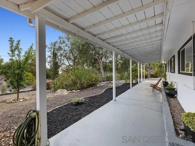 6460 Rainbow Heights Road Fallbrook, CA 92028 - Photo 8 of 38