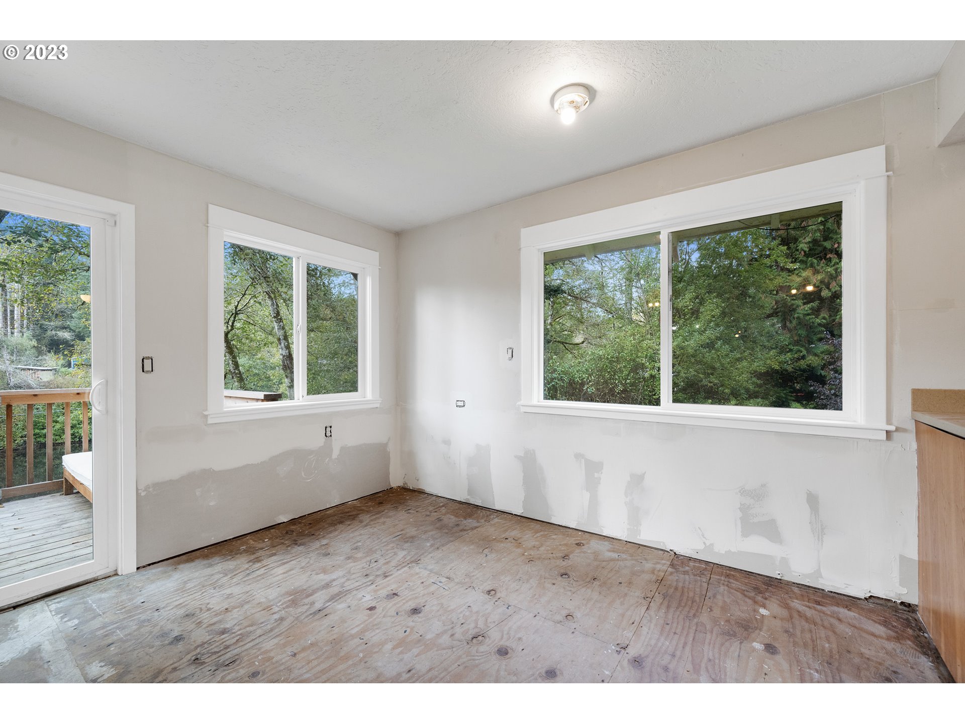 82304 Roberta Road Seaside, OR 97138 - Photo 8 of 32 Gallery Image 8