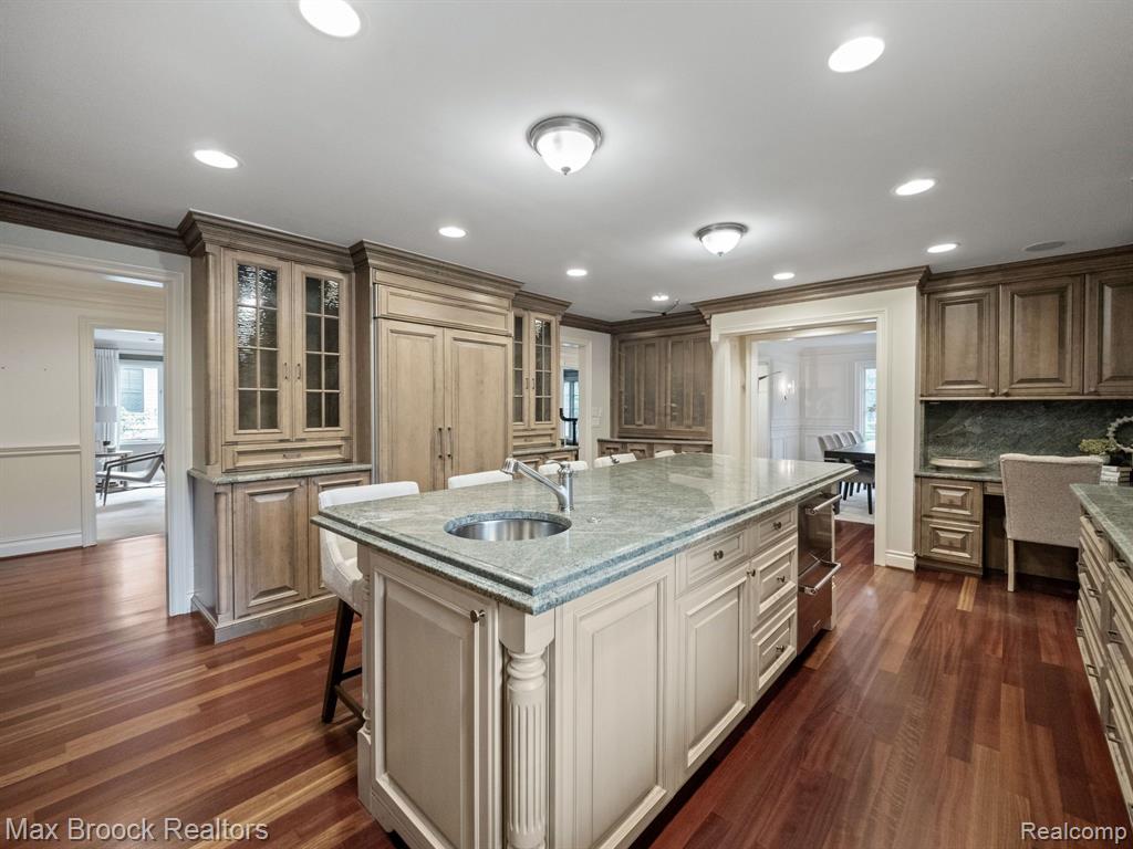 350 Shirley Road Birmingham, MI 48009 - Photo 15 of 60