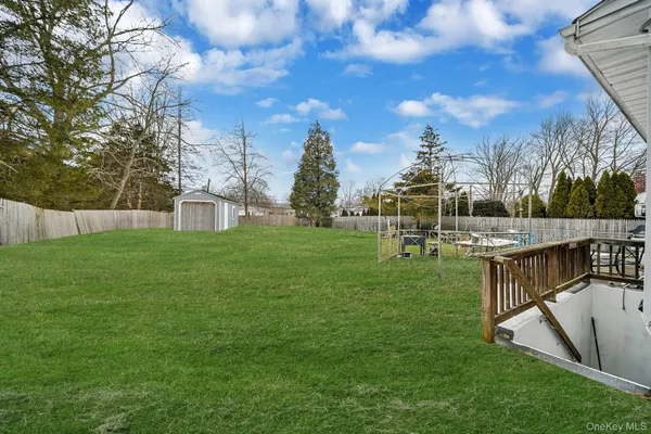 $619,000 | 24 New Highway, Commack, NY 11725