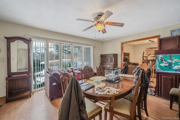 $619,000 | 24 New Highway, Commack, NY 11725