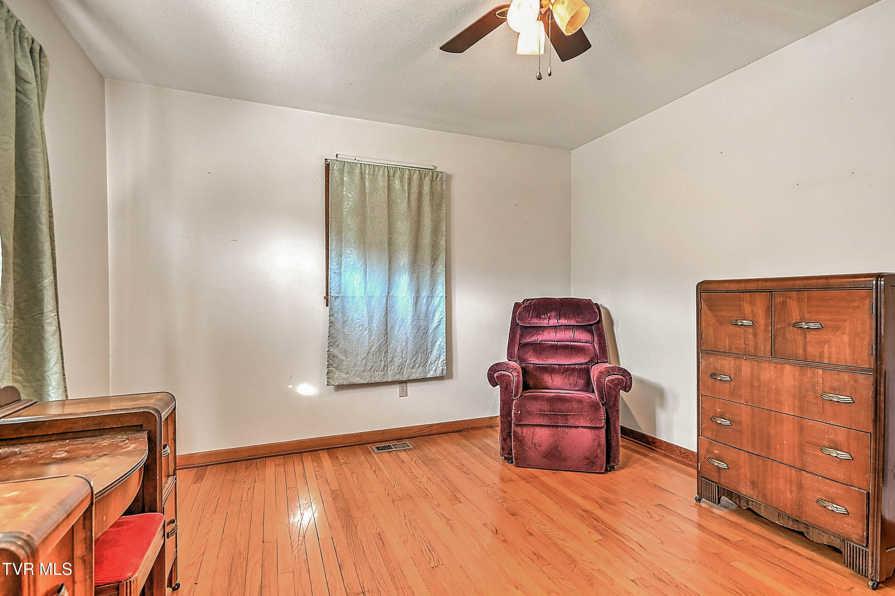 3659 Island Road Blountville, TN 37617 - Photo 31 of 53 3659 Island Rd DK-31