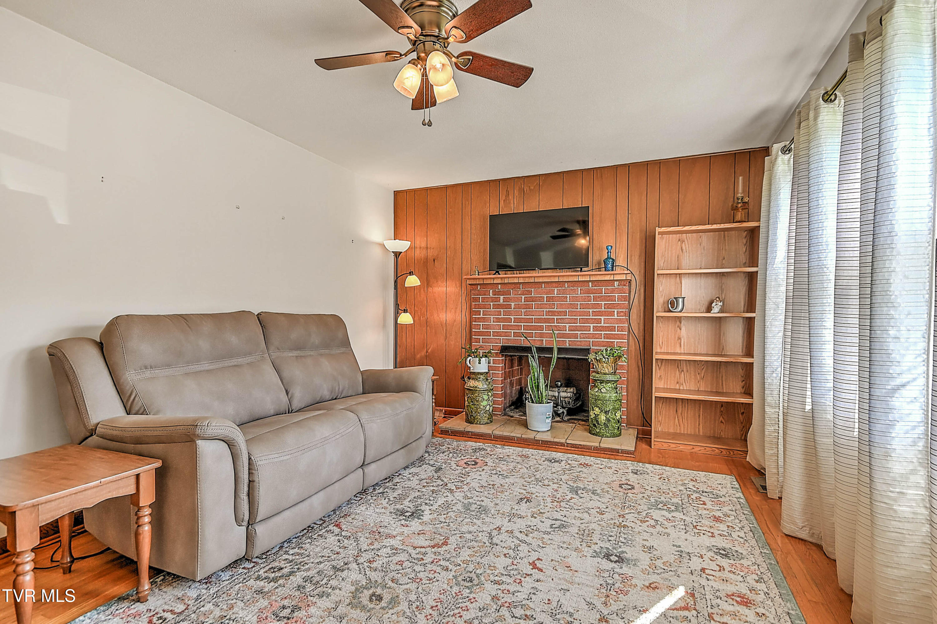3659 Island Road Blountville, TN 37617 - Photo 9 of 53 3659 Island Rd DK-9