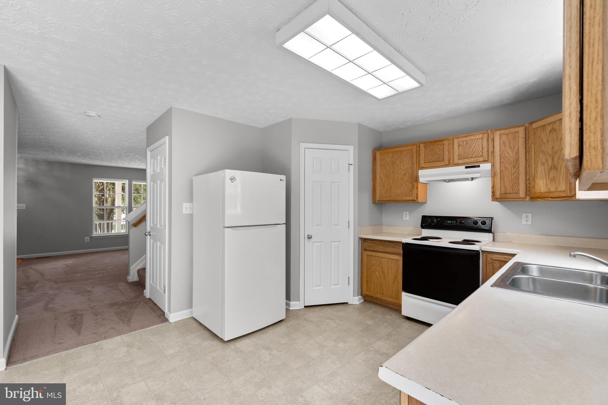 2816 Profitt Path Edgewood, MD 21040 - Photo 13 of 43 Kitchen