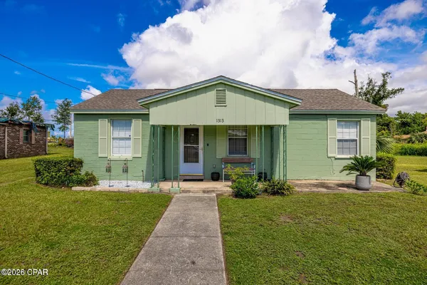 $1,600 | Undisclosed Address, Panama City, FL 32401