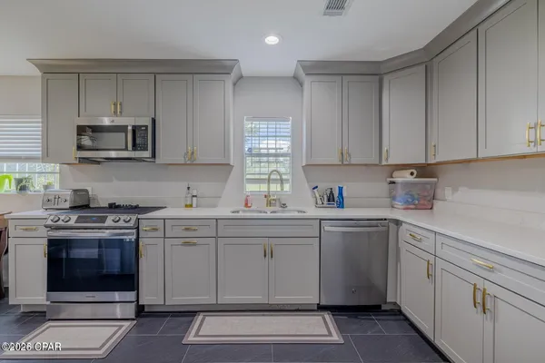$1,600 | Undisclosed Address, Panama City, FL 32401