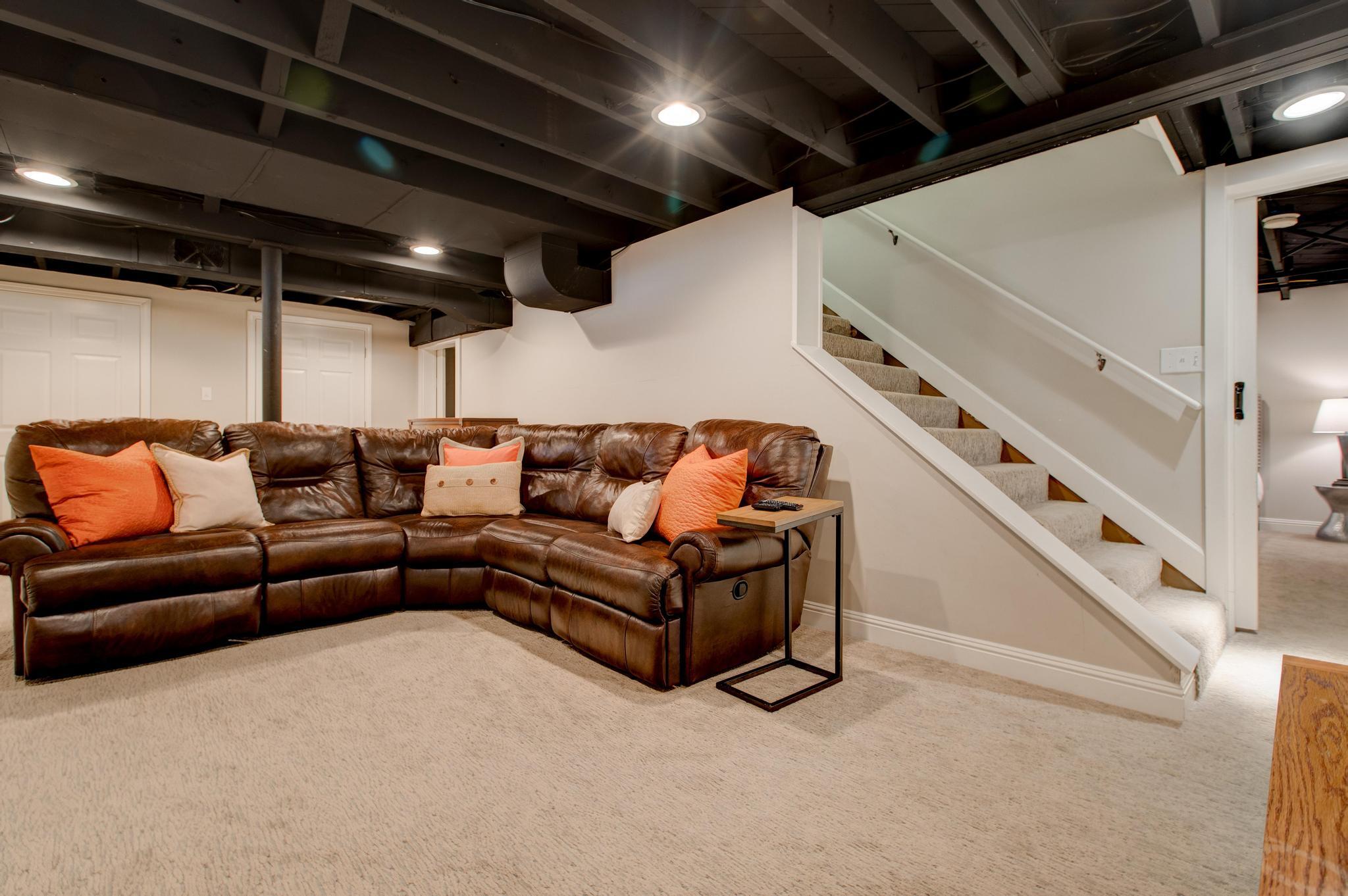 451 Hart Road Lexington, KY 40502 - Photo 31 of 44 32