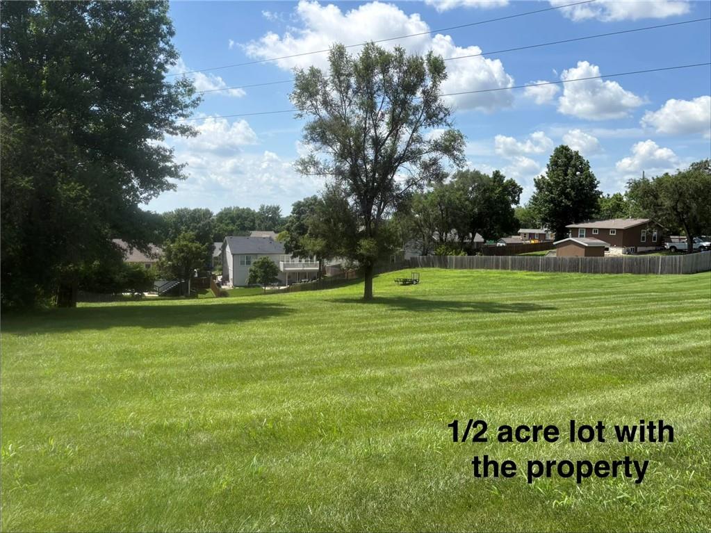 5109 Rosehill Road Shawnee, KS 66216 - Photo 2 of 3