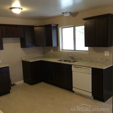 22004 Rausch Avenue Eastpointe, MI 48021 - Photo 8 of 18