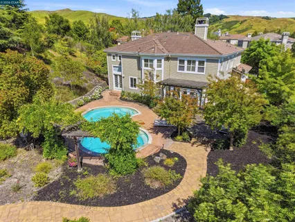 $2,795,000 | 2151 Sky View Court, Moraga, CA 94556