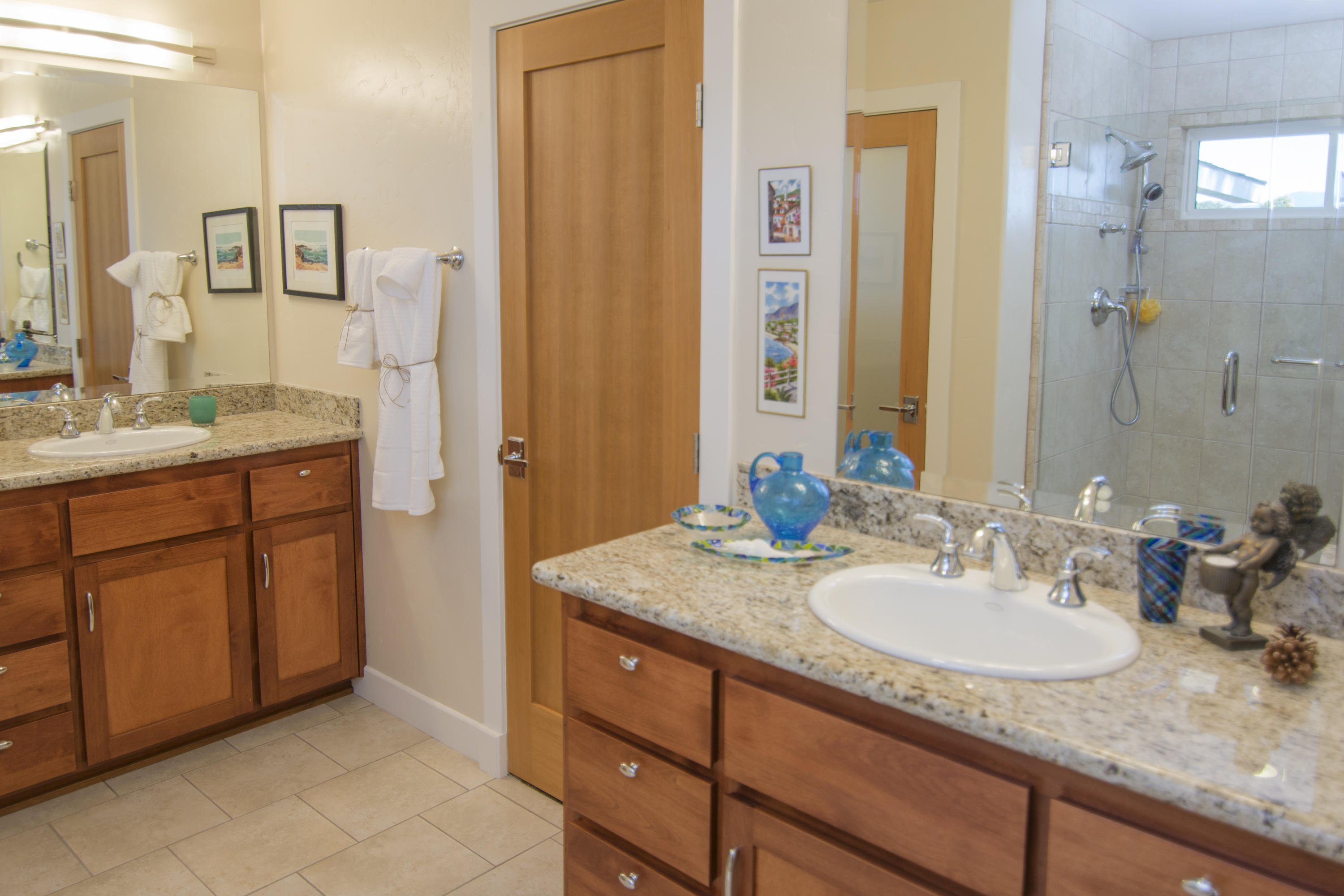 3114 Brent Road Redding, CA 96002 - Photo 18 of 23 Master Bath