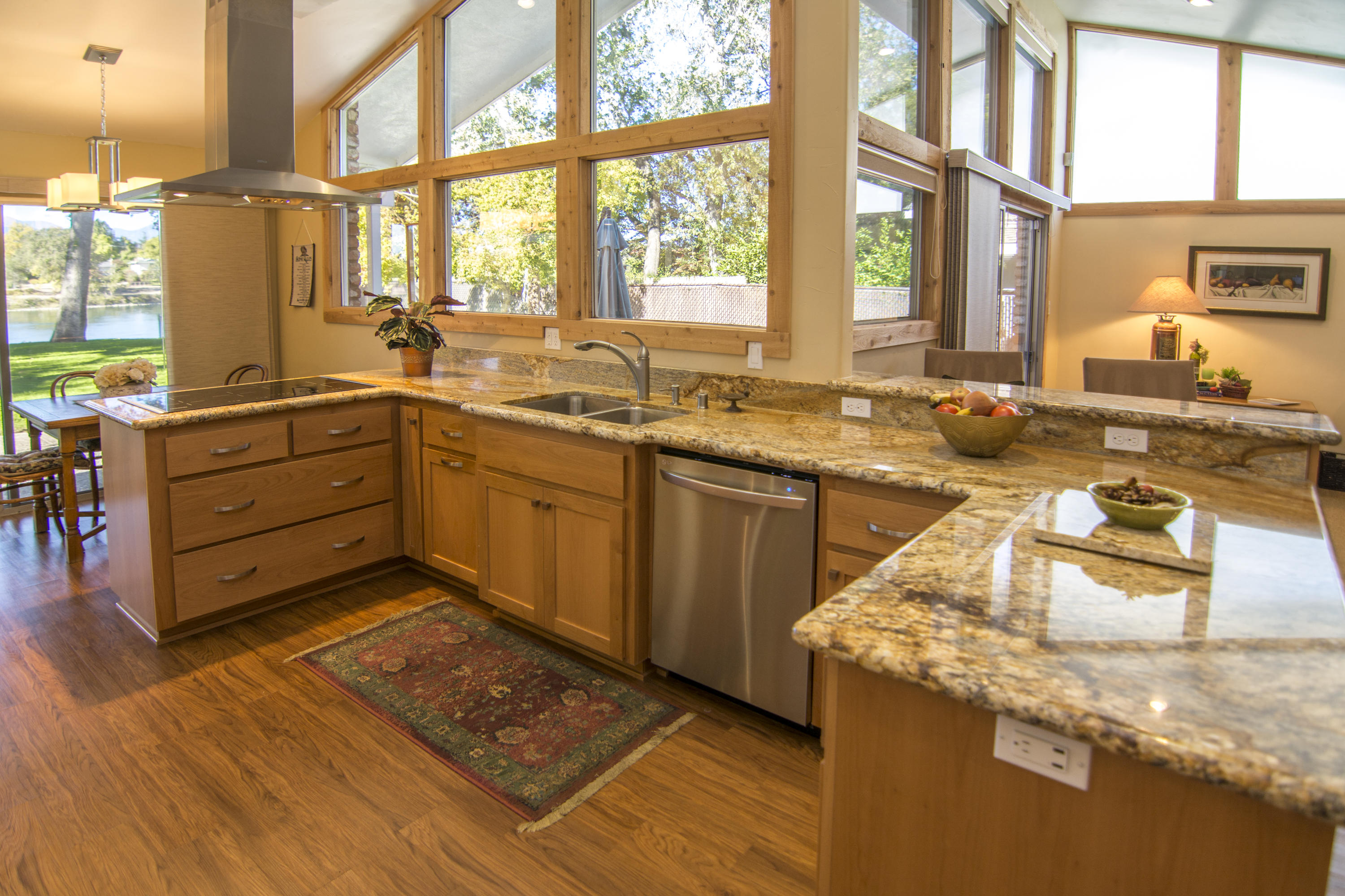 3114 Brent Road Redding, CA 96002 - Photo 8 of 23 Kitchen