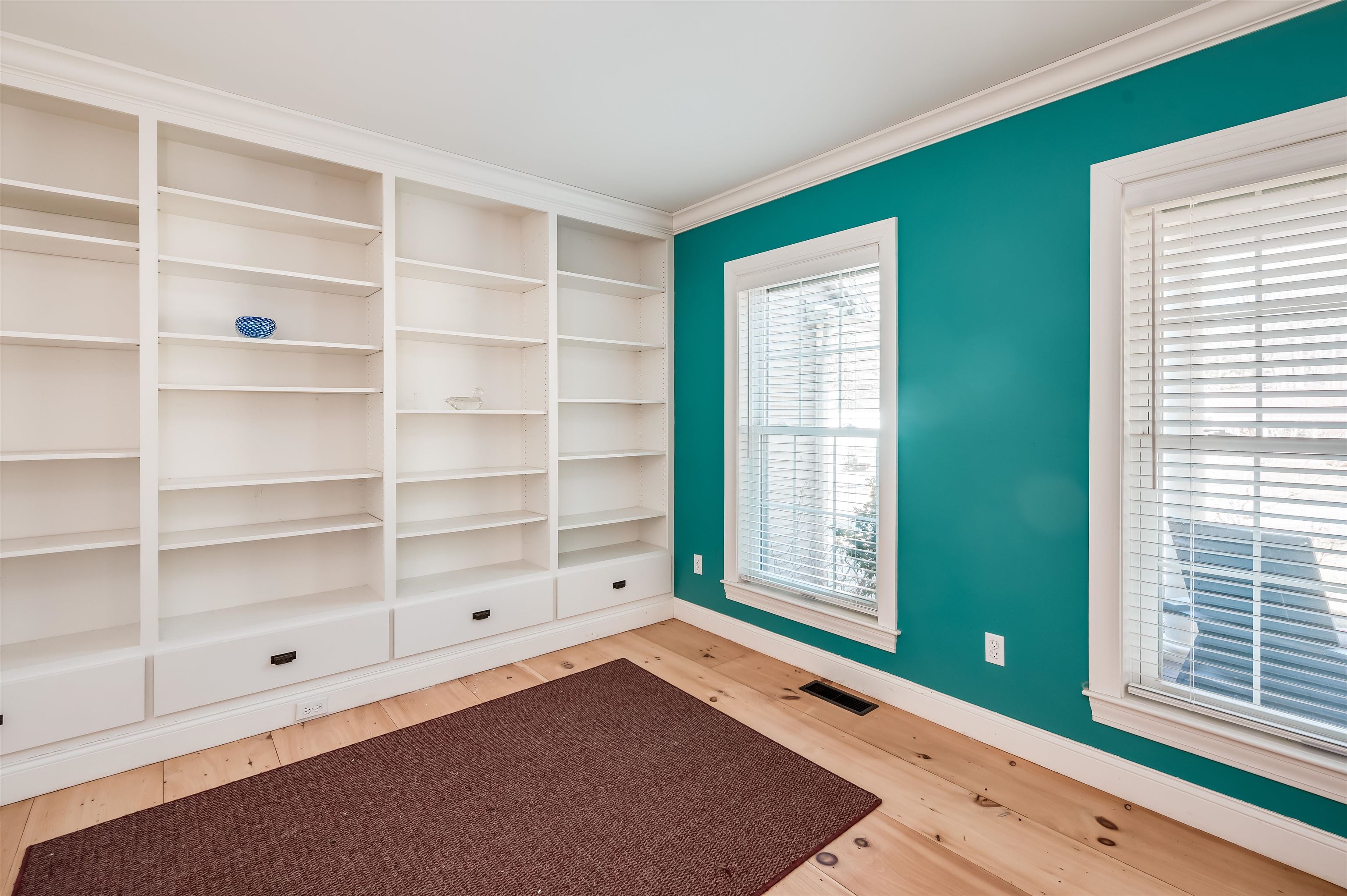 54 Edgewood Road Durham, NH 03824 - Photo 14 of 40