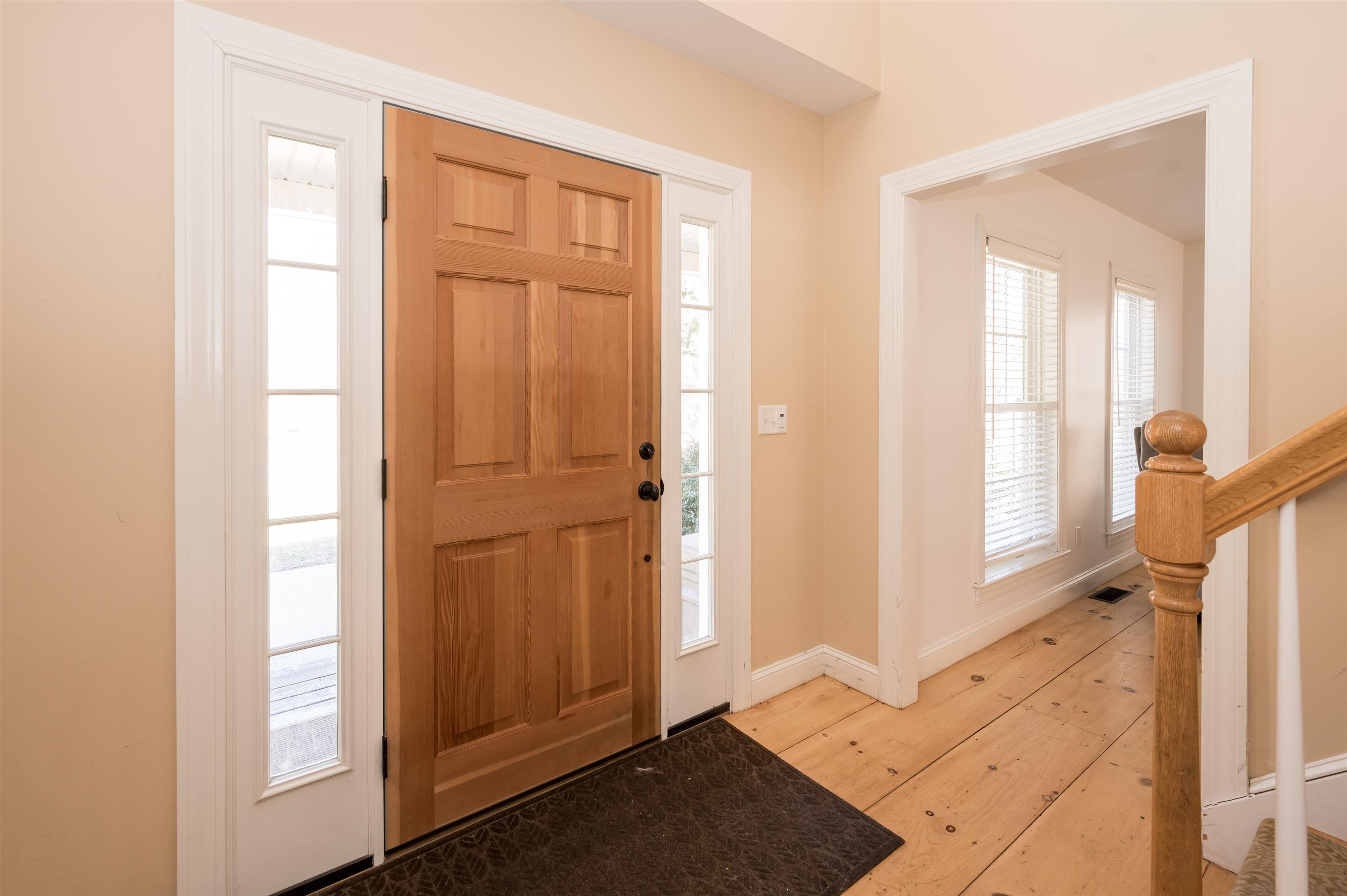54 Edgewood Road Durham, NH 03824 - Photo 2 of 40