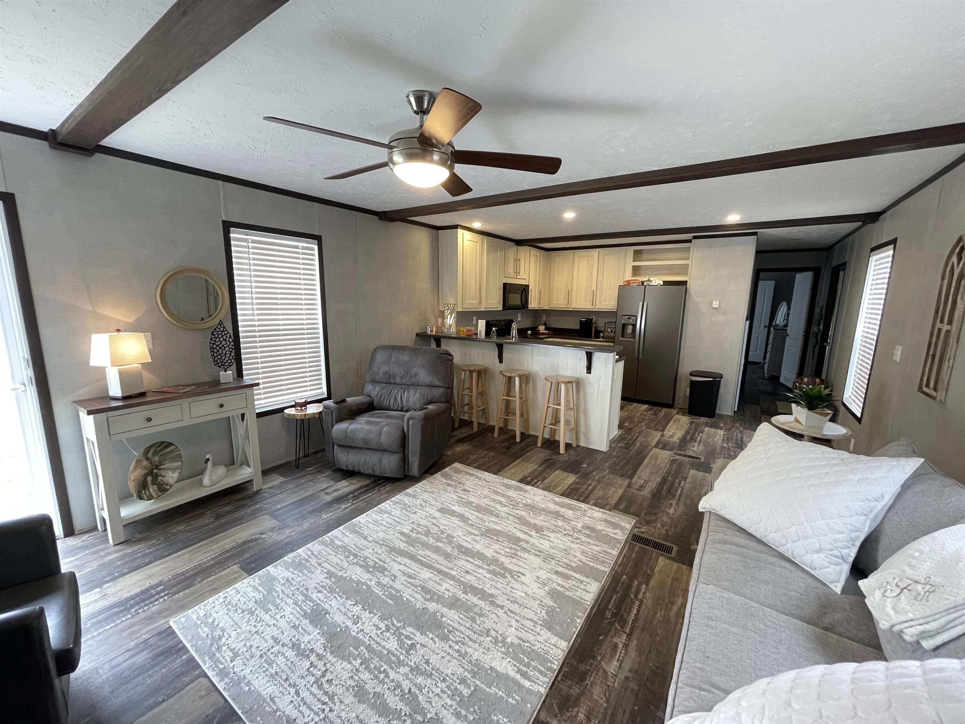 17644 County Road 16 Foley, AL 36535 - Photo 6 of 16 Greatroom