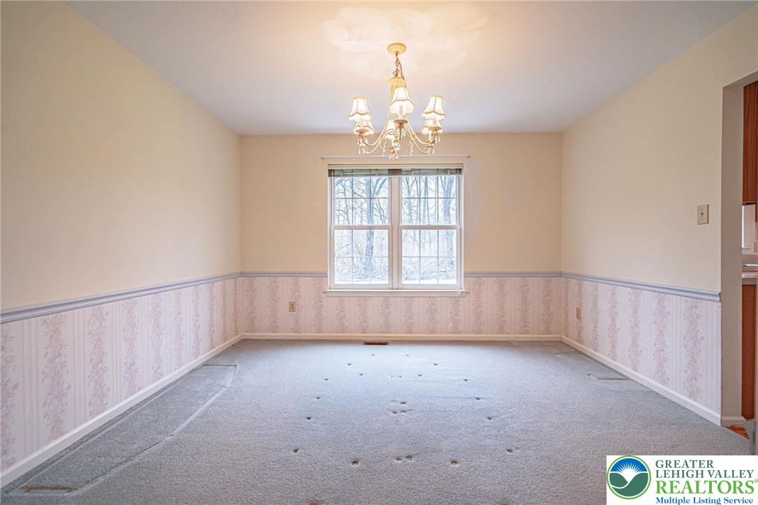 40 Elk Court Reading, PA 19606 - Photo 13 of 46 a view of an empty room with a window