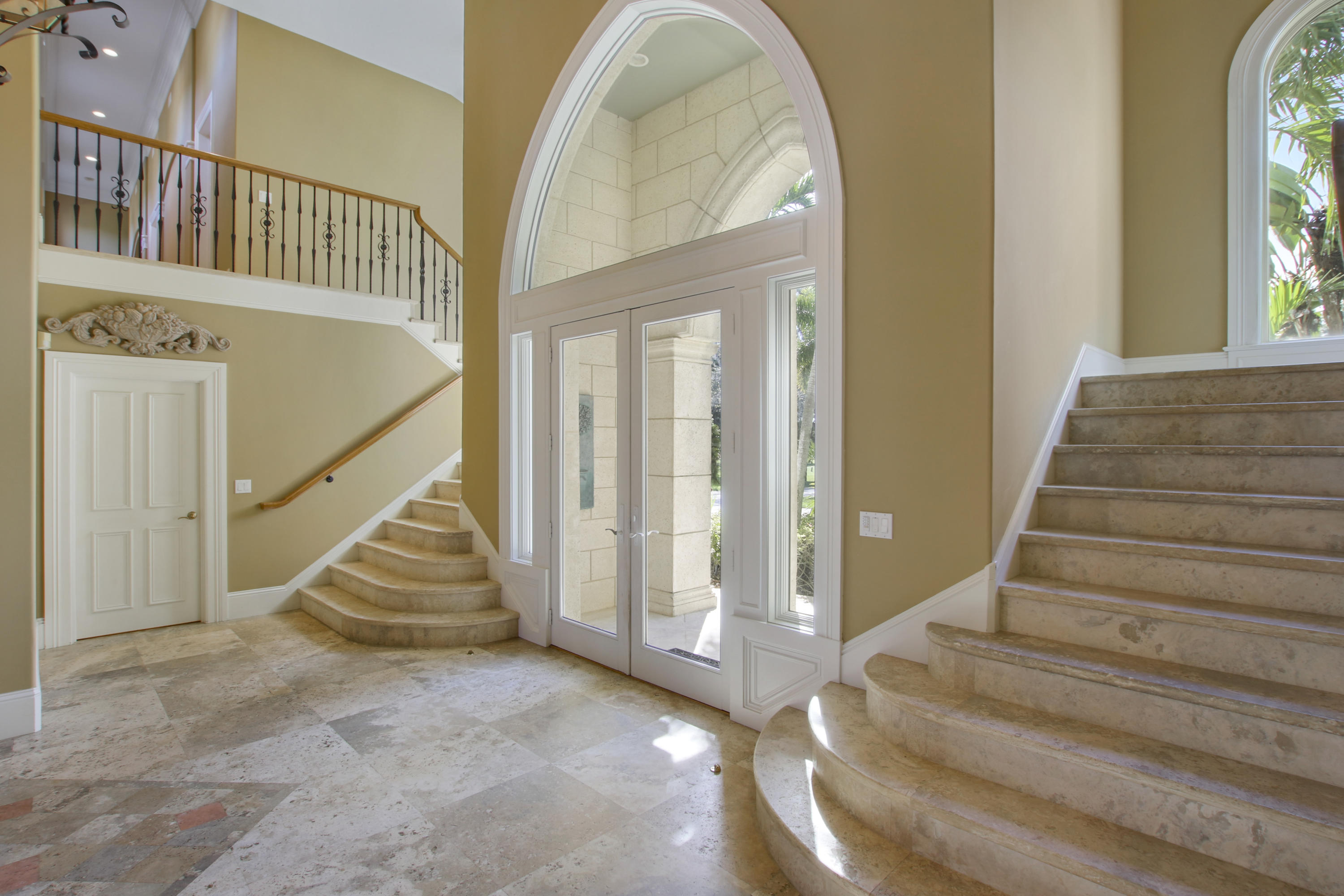 18803 Southeast Ranch Lane Jupiter, FL 33478 - Photo 16 of 29 Guest Wing Entrance