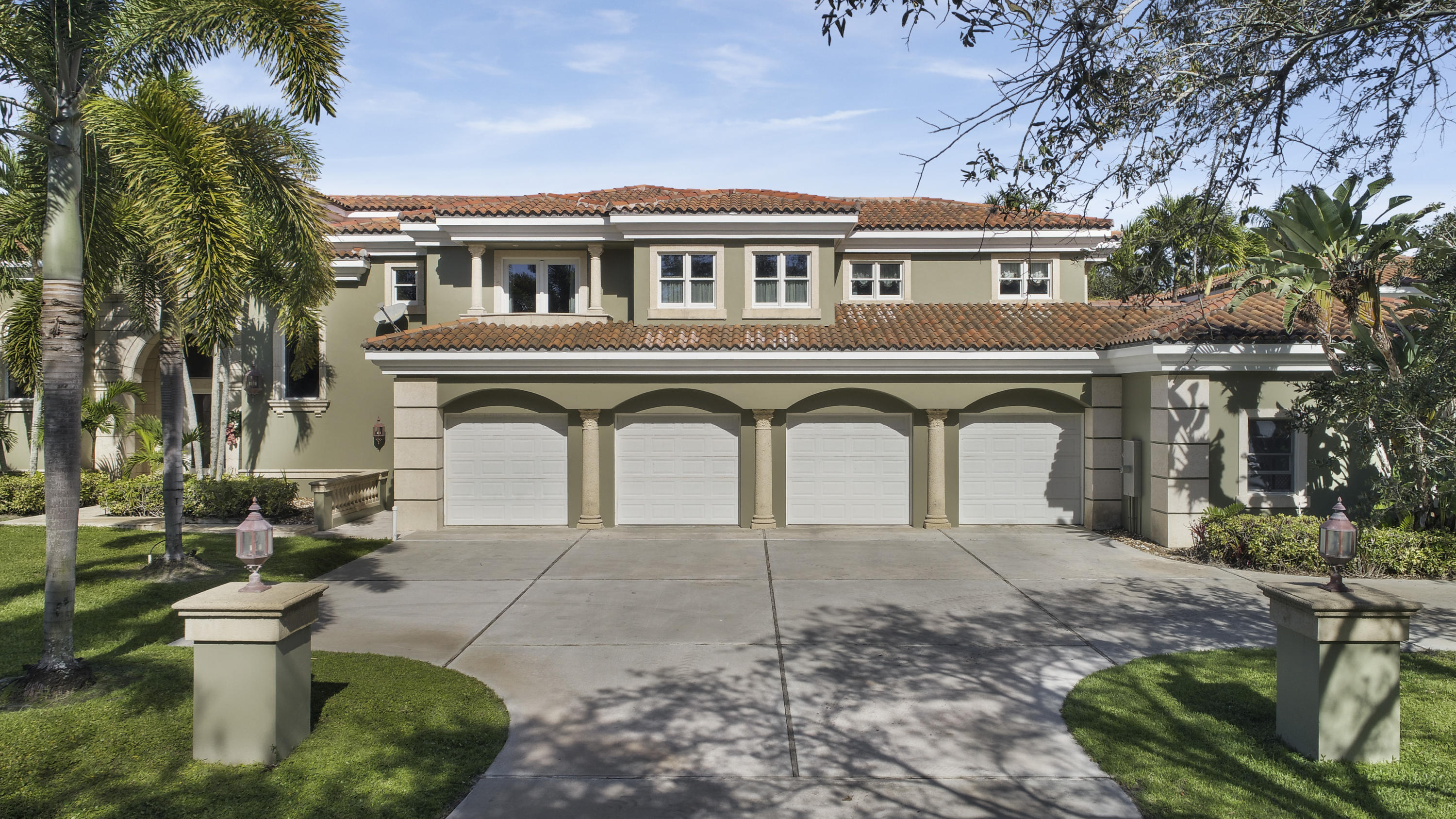 18803 Southeast Ranch Lane Jupiter, FL 33478 - Photo 22 of 29 6 car garages total