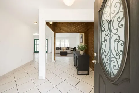 $350,000 | 2207 Crystal Hills Drive, Houston, TX 77077