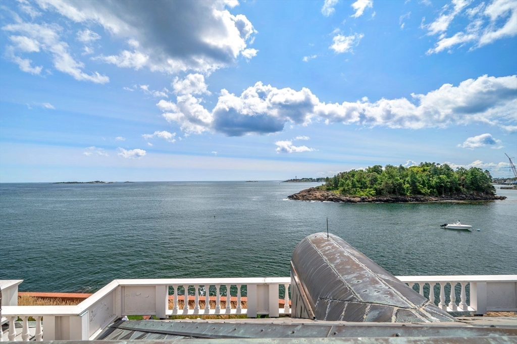 17 Crowninshield Road Marblehead, MA 01945 - Photo 32 of 42