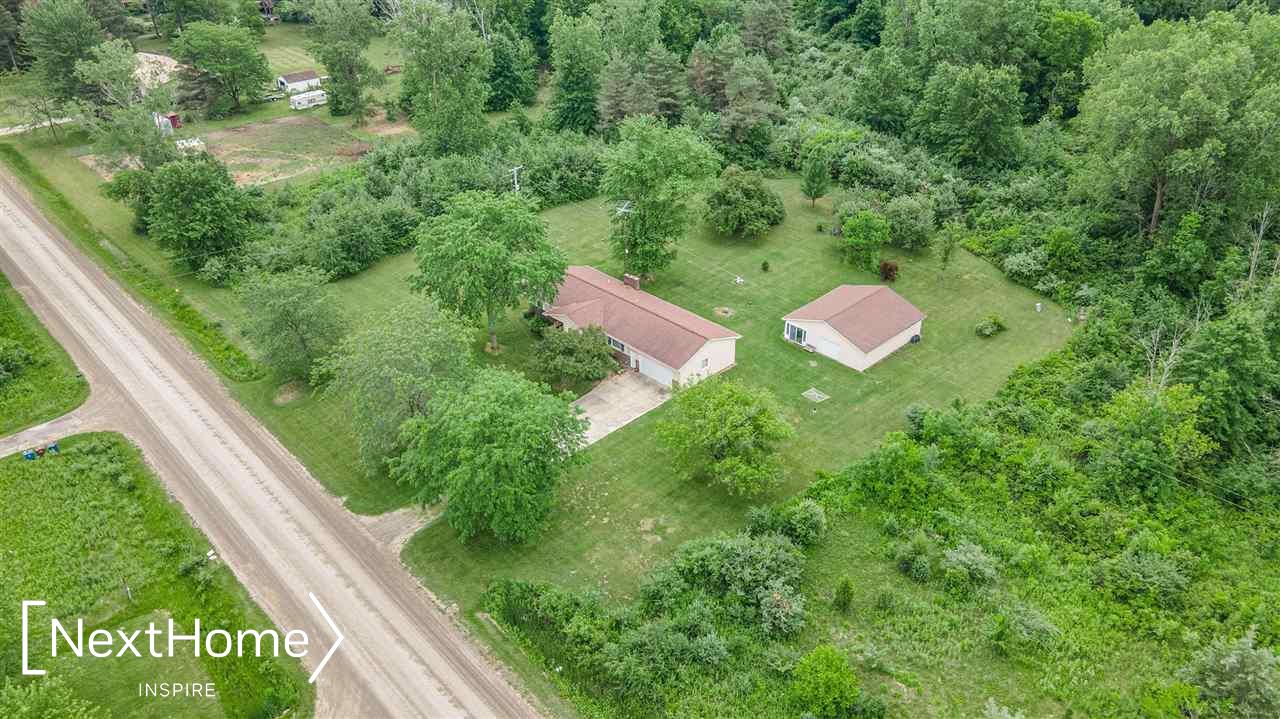 11375 West Frances Road Flushing, MI 48433 - Photo 15 of 22 50046445-15.JPG