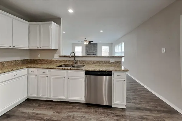 $2,440 | 4223 Shady Village Court, Missouri City, TX 77459
