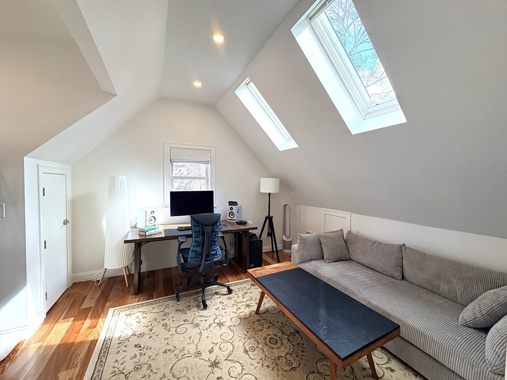 32 Salisbury Road, Unit 32 Newton, MA 02458 - Photo 13 of 32