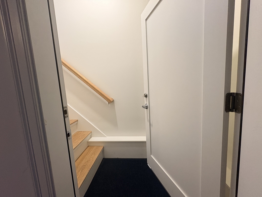 32 Salisbury Road, Unit 32 Newton, MA 02458 - Photo 24 of 32