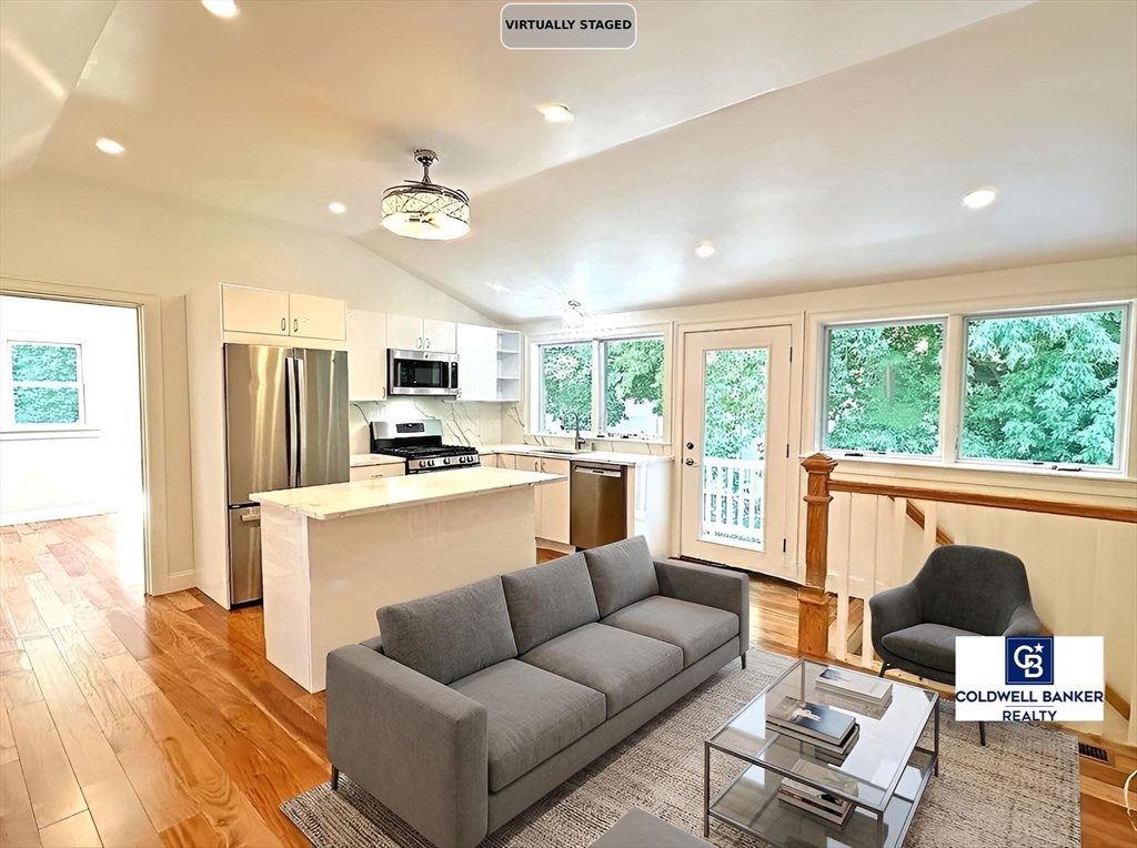 32 Salisbury Road, Unit 32 Newton, MA 02458 - Photo 3 of 32