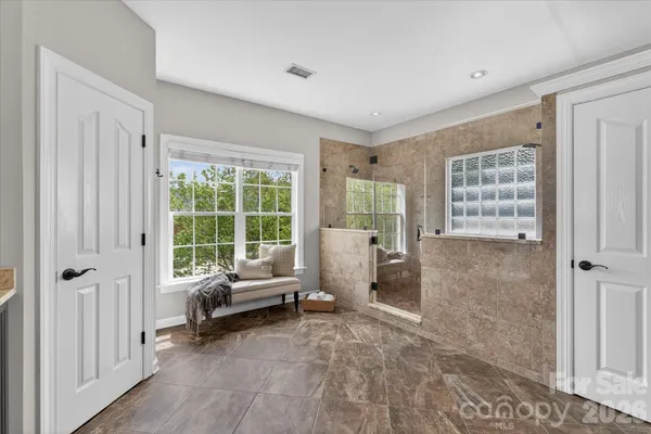 $1,100,000 | 8700 Edgewater Court, Waxhaw, NC 28173
