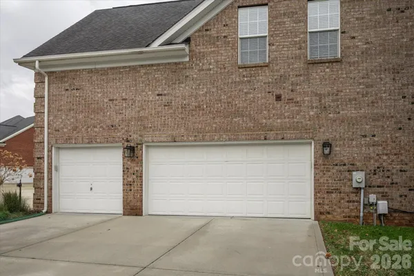 $1,100,000 | 8700 Edgewater Court, Waxhaw, NC 28173
