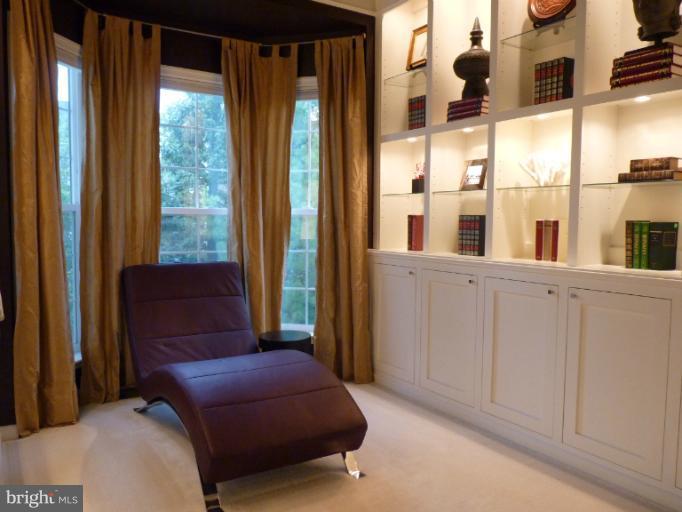 3721 Katie Place Triangle, VA 22172 - Photo 19 of 27 a bedroom with furniture and windows