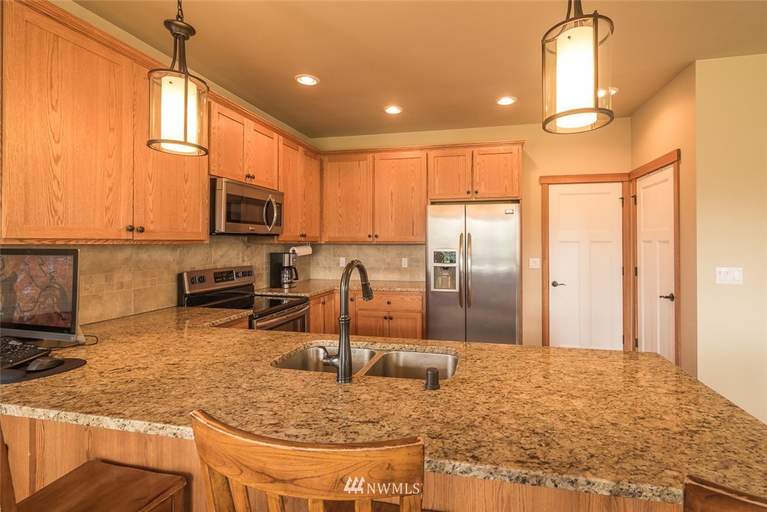 8593 Bender Road Lynden, WA 98264 - Photo 10 of 22 Gallery Image 10