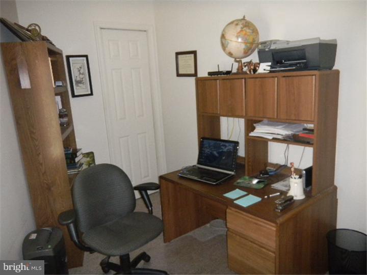 22 West Greenhill Road Broomall, PA 19008 - Photo 15 of 22 Office / Study