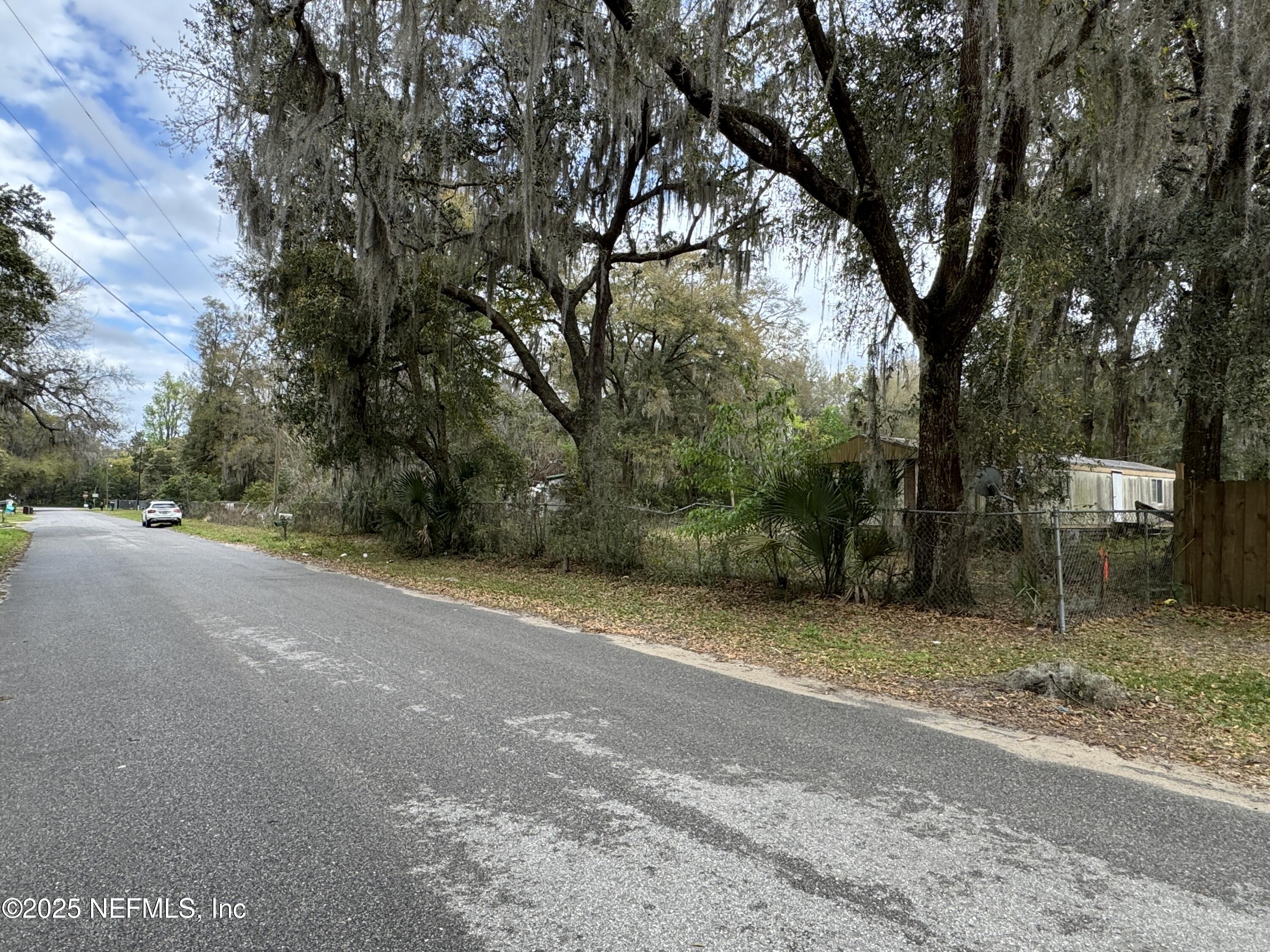 111 Roddy Road Palatka, FL 32177 - Photo 11 of 19 IMG_8399