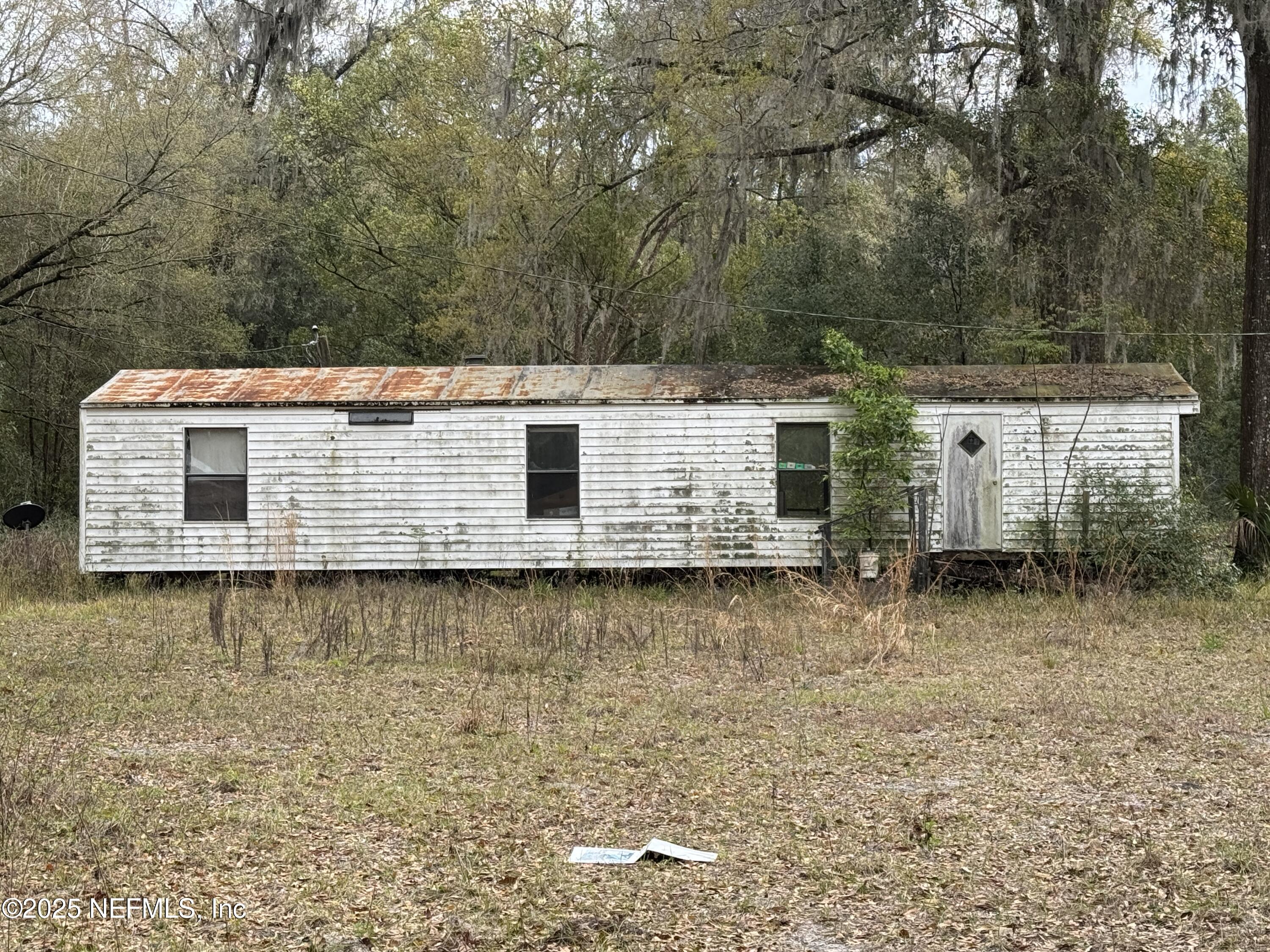 111 Roddy Road Palatka, FL 32177 - Photo 5 of 19 IMG_8381