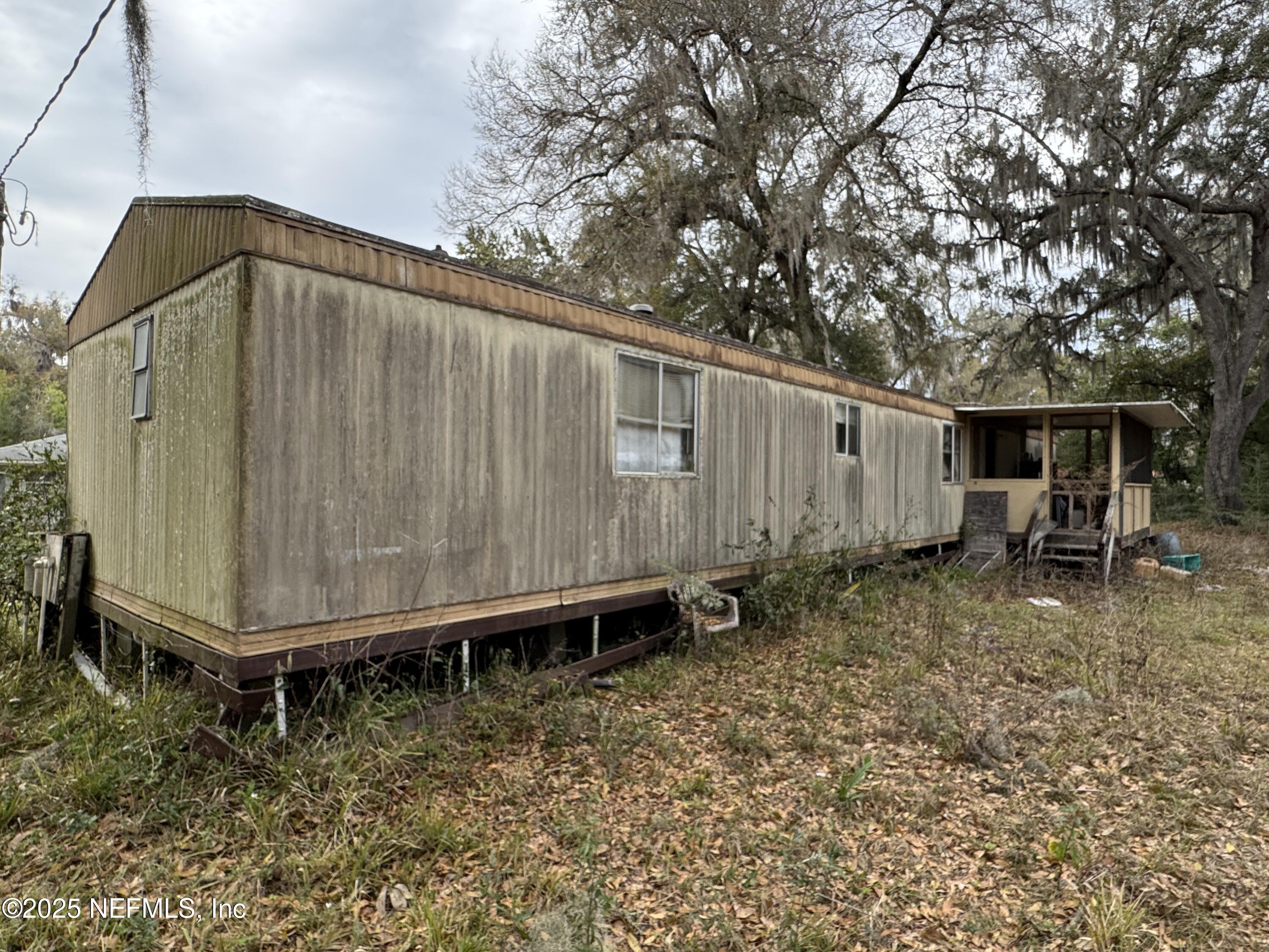 111 Roddy Road Palatka, FL 32177 - Photo 7 of 19 IMG_8386