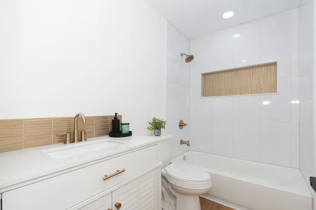 $230,000 | 903 Mobile Drive, Pasadena, TX 77506