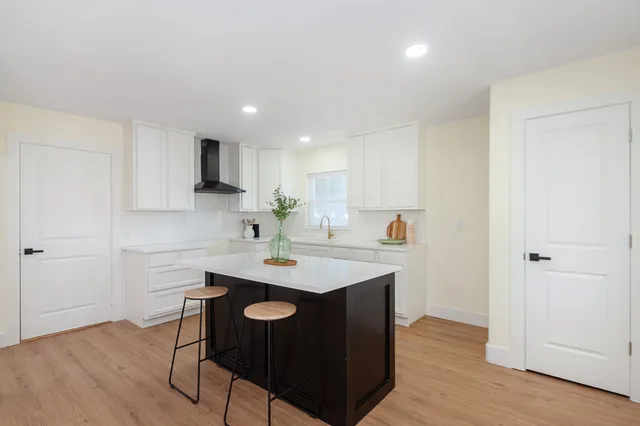 $230,000 | 903 Mobile Drive, Pasadena, TX 77506