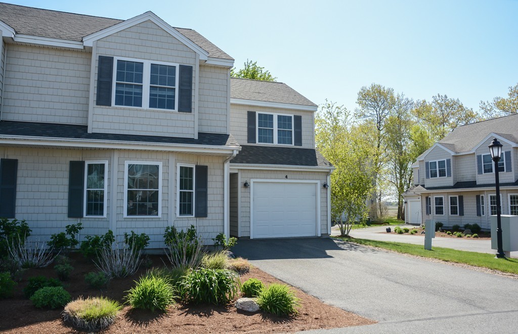 188 Beach Road, Unit 4 Salisbury, MA 01952 - Photo 1 of 42 Gallery Image 1