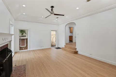 $420,000 | 702 North Hampton Road, Dallas, TX 75208