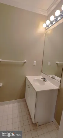$3,300 | 223 Wintergull Lane, Annapolis, MD 21409