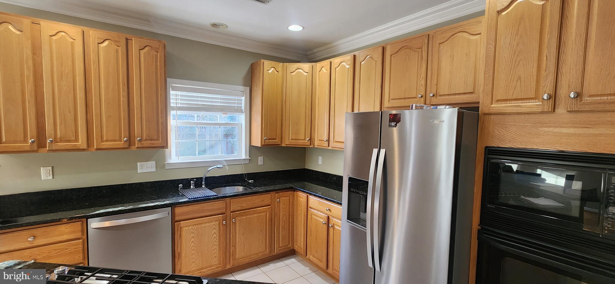 223 Wintergull Lane Annapolis, MD 21409 - Photo 3 of 35